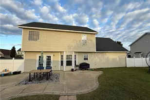 626 Fairfield Cir, Raeford, NC 28376 - Photo 16