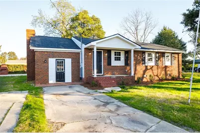 605 McInnis Street, Pembroke, NC 28372 - Photo 2