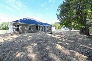 1930 Bulldog Ln, Hope Mills, NC 28348 - Photo 34