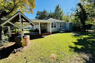 1007 Jenkins St, Lumberton, NC 28358 - Photo 36