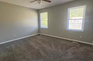 5904 Lake Terrace Ct, Fayetteville, NC 28304 - Photo 6