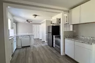 5904 Lake Terrace Ct, Fayetteville, NC 28304 - Photo 2