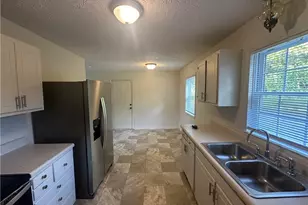 6517 Portsmouth Dr, Fayetteville, NC 28314 - Photo 2