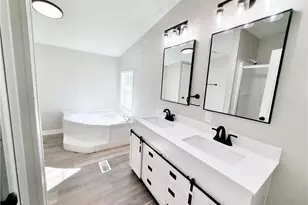 2915 McLean Chapel Church Rd, Bunnlevel, NC 28323 - Photo 16