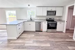 2915 McLean Chapel Church Rd, Bunnlevel, NC 28323 - Photo 10