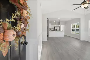 109 W Pine St, Salemburg, NC 28385 - Photo 4