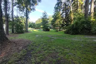 406 Courtland Dr, Sanford, NC 27330 - Photo 8