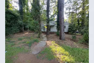 406 Courtland Drive, Sanford, NC 27330 - Photo 8
