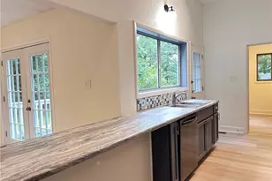 305 Reid Ct, Fayetteville, NC 28314 - Photo 8