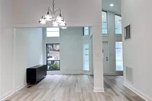 305 Reid Ct, Fayetteville, NC 28314 - Photo 4