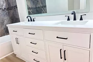 305 Reid Ct, Fayetteville, NC 28314 - Photo 12