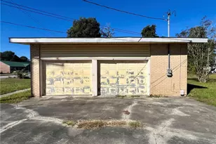 1505 E 7th St, Lumberton, NC 28358 - Photo 6