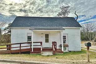 400 McLeod Rd, Red Springs, NC 28377 - Photo 1