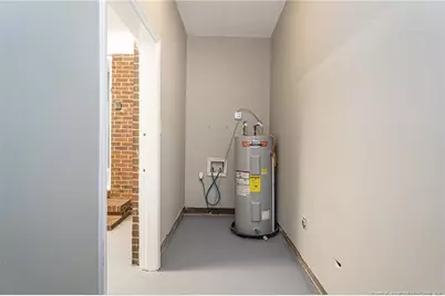 7536 Cliffbourne Drive, Fayetteville, NC 28303 - Photo 36