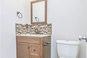 225 Chloe Dr, Fayetteville, NC 28301 - Photo 16