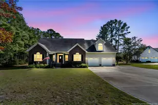 6944 Point E Dr, Fayetteville, NC 28306 - Photo 2