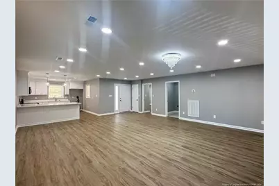 3601 Cliffridge Drive, Lumberton, NC 28358 - Photo 6