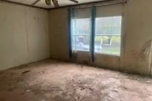 1329 McArthur Rd, Maxton, NC 28364 - Photo 2