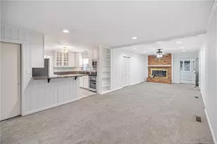 2527 Huntington Rd, Fayetteville, NC 28303 - Photo 14