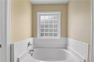 8238 English Saddle Dr, Fayetteville, NC 28314 - Photo 28