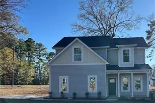 7001 Summerlin Dr, Fayetteville, NC 28306 - Photo 1