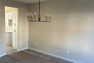 7001 Summerlin Dr, Fayetteville, NC 28306 - Photo 6