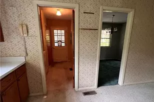 5114 Lake Valley Dr, Fayetteville, NC 28303 - Photo 2