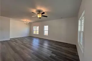 407 Morehead St, Spring Lake, NC 28390 - Photo 2