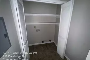 918 Dandridge Dr, Fayetteville, NC 28303 - Photo 10