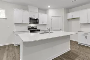 1046 Misty Creek Dr, Aberdeen, NC 28315 - Photo 8