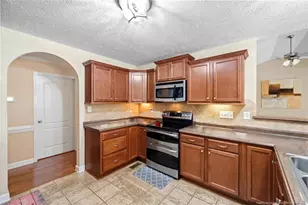 1812 Citidancer Ct, Hope Mills, NC 28348 - Photo 12