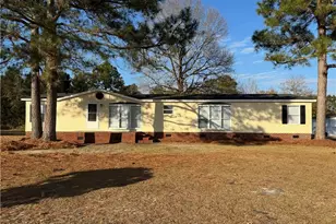 6210 Earp Ct, Hope Mills, NC 28348 - Photo 1