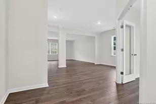 1043 Misty Creek Dr, Aberdeen, NC 28315 - Photo 8