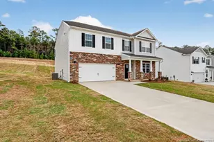 1043 Misty Creek Dr, Aberdeen, NC 28315 - Photo 2