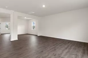 1043 Misty Creek Dr, Aberdeen, NC 28315 - Photo 8