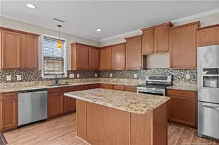 808 Camwheel Dr, Hope Mills, NC 28348 - Photo 24