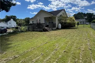 3102 Rena Ln, Sanford, NC 27330 - Photo 2