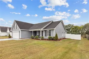 146 Canter Dr, Raeford, NC 28376 - Photo 4