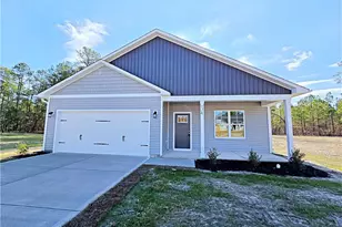 174 Woodcrest Jones Dr, Raeford, NC 28376 - Photo 1