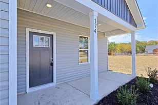 174 Woodcrest Jones Dr, Raeford, NC 28376 - Photo 2