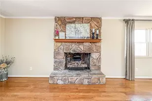 100 Martin St, Dunn, NC 28334 - Photo 14