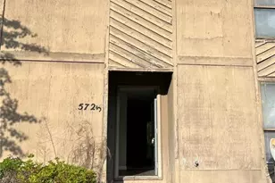 5725 Aftonshire Dr, Fayetteville, NC 28304 - Photo 1