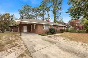 3918 Glenridge Rd, Fayetteville, NC 28304 - Photo 4