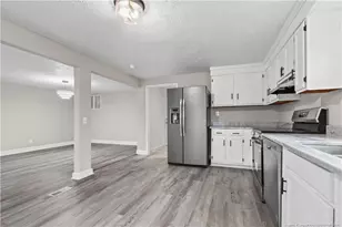 2302 Odom Rd, Hope Mills, NC 28348 - Photo 10