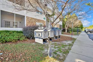 321 Gallery Dr, Spring Lake, NC 28390 - Photo 4