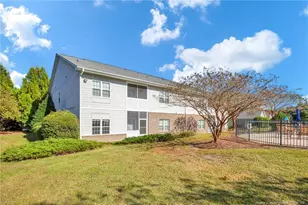 321 Gallery Dr, Spring Lake, NC 28390 - Photo 34