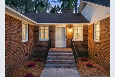 615 E 3rd Avenue, Red Springs, NC 28377 - Photo 2