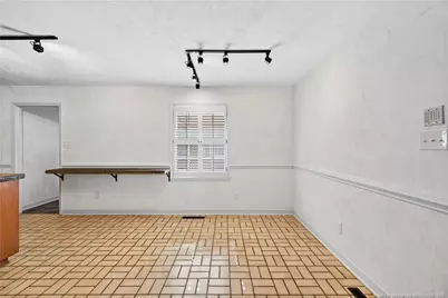 615 E 3rd Avenue, Red Springs, NC 28377 - Photo 6