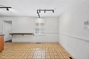 615 E 3rd Ave, Red Springs, NC 28377 - Photo 6