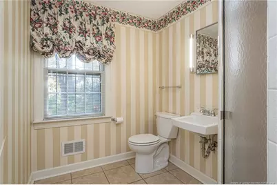 2521 Morganton Road, Fayetteville, NC 28303 - Photo 14